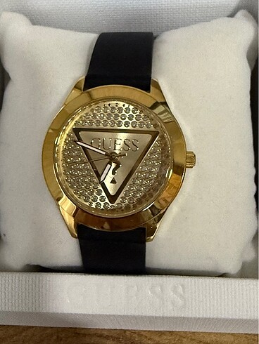 Guess GUESS saat