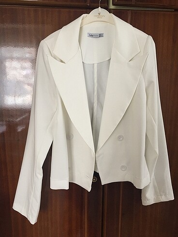 Beyaz blazer ceket