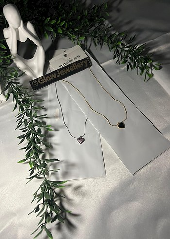 Altın Renkli Minimalist Midi Kolye - Görsel 3