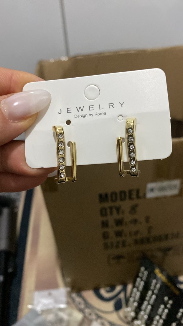 İki renk seçeneği ile küpe modelimiz - Görsel 2