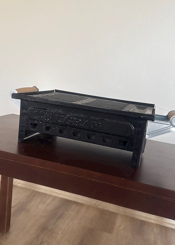 Ahşap Saplı Siyah Masaüstü Mangal - Görsel 2