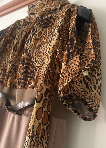 Leopar Desenli Kemerli Mini Elbise - Görsel 3