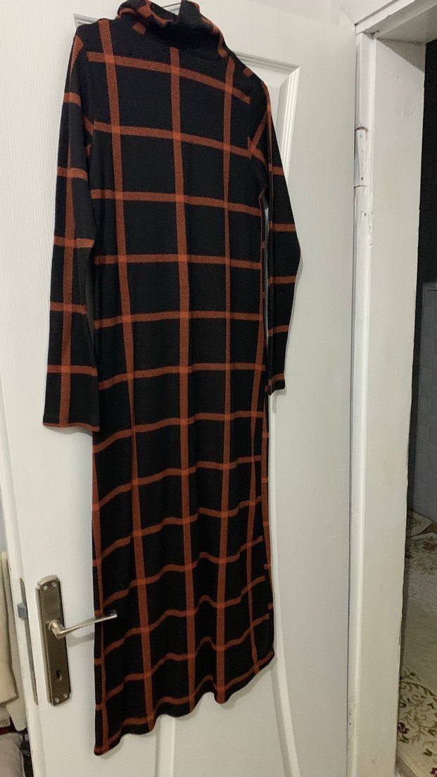 Kahverengi Kareli Uzun Kol Uzun Elbise - Görsel 3