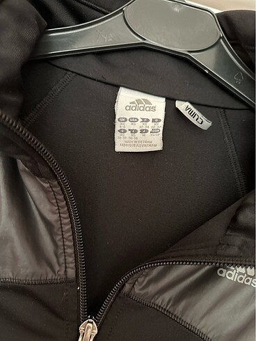 xs Beden Siyah Adidas ceket