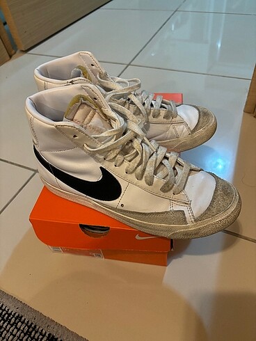 Nike Nikee