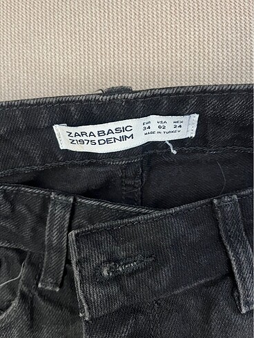 34 Beden Zara yırtık jean