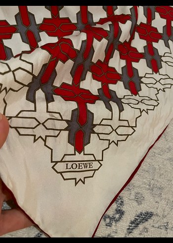 Beden çeşitli Renk Loewe eşarp
