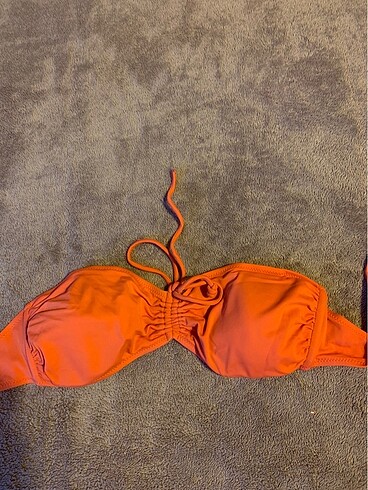 Bikini üst