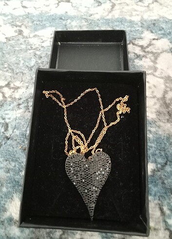 Kalpli kristal kolye - Görsel 2