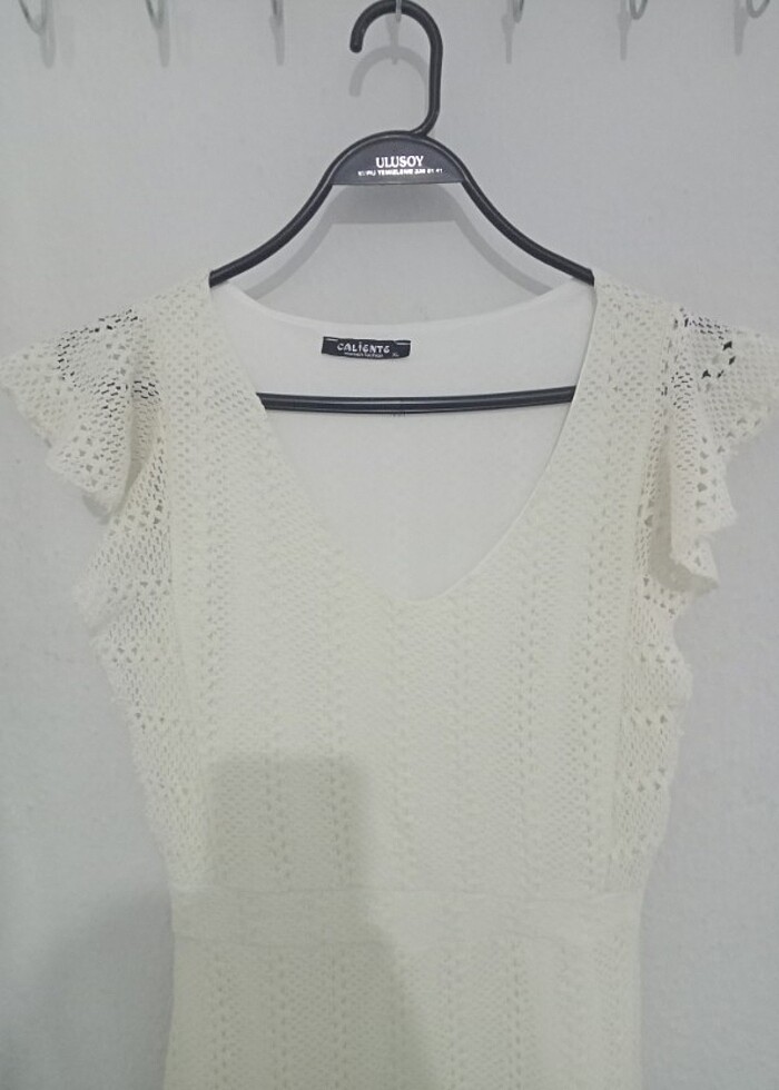 Krem renkli pileli elbise  - Görsel 4