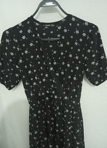 Siyah beyaz çiçek desenli elbise  - Görsel 4