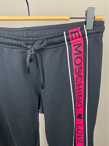 Moschino MOSCHİNO