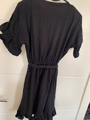 Trendyol & Milla Siyah kuşak detaylı elbise