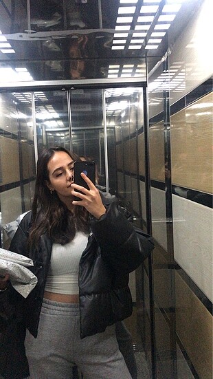 Bershka kazak