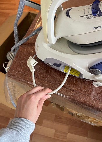 Tefal Buhar Kazanlı Ütü - Görsel 7