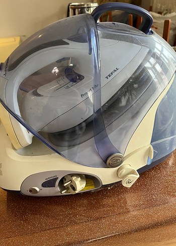 Tefal Buhar Kazanlı Ütü - Görsel 2