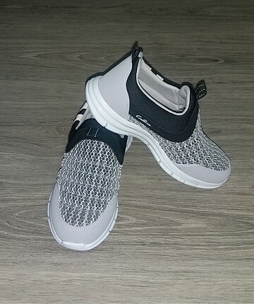 Spor ayakkabı