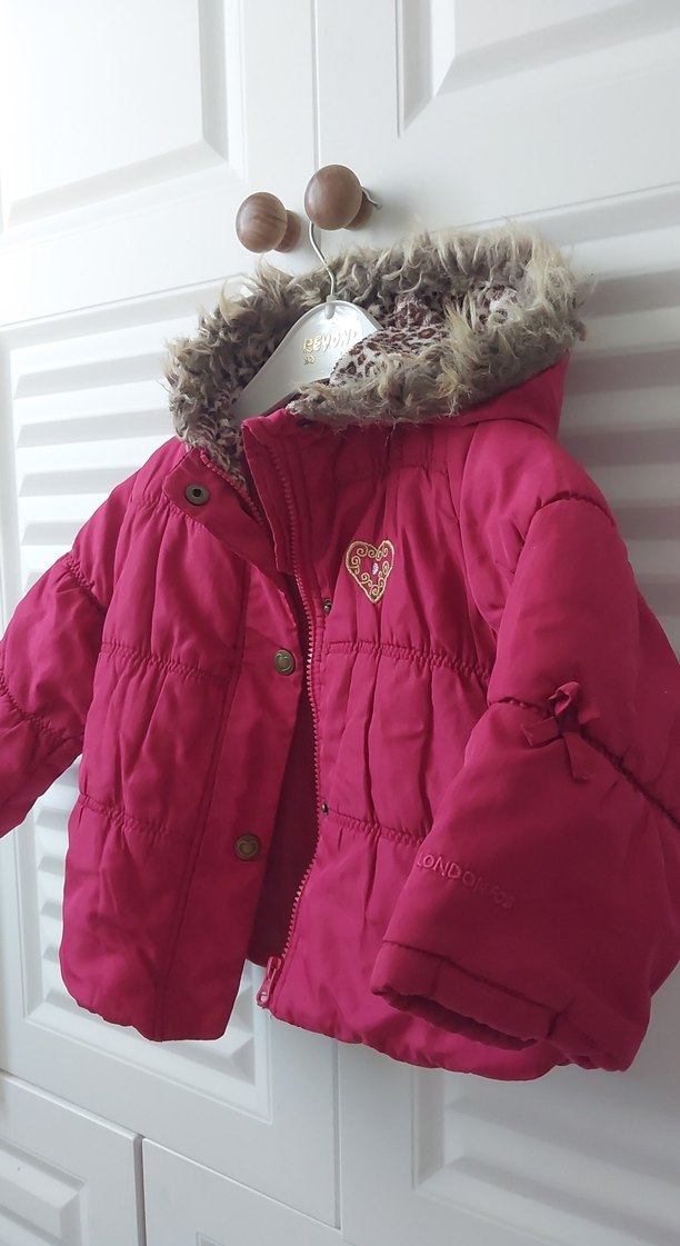 Pembe Kürklü Kapüşonlu Kız Mont - Görsel 4