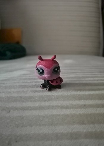 Pastel Pembe Uğur Böceği Figürü lps custom