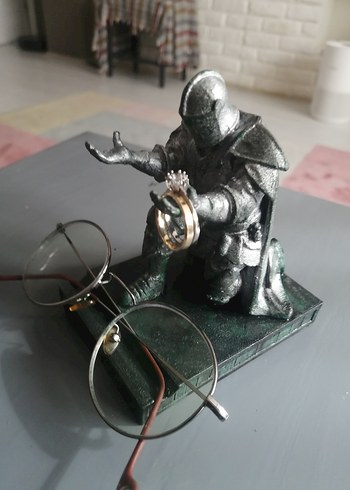 Koyu Gri Zırhlı şövalyeFigürü kalem telefon yüzük kolye tutacağı - Görsel 8