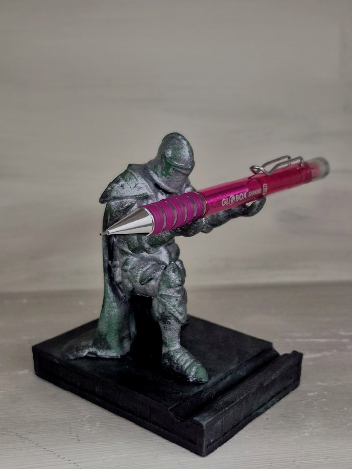 Koyu Gri Zırhlı şövalyeFigürü kalem telefon yüzük kolye tutacağı - Görsel 4