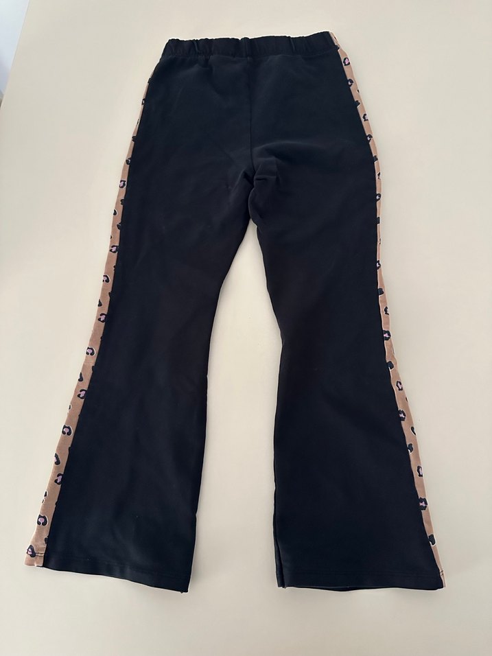 Kız Çocuk Leopar Desenli Bol Kesim Tayt - Görsel 4