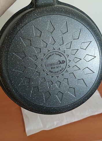 Beden gri Renk Thermoad 26 Cm Döküm Granit Tava
