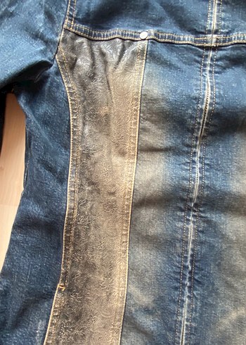 Kadın Denim Düğmeli İşlemeli Kot Ceket - Görsel 2