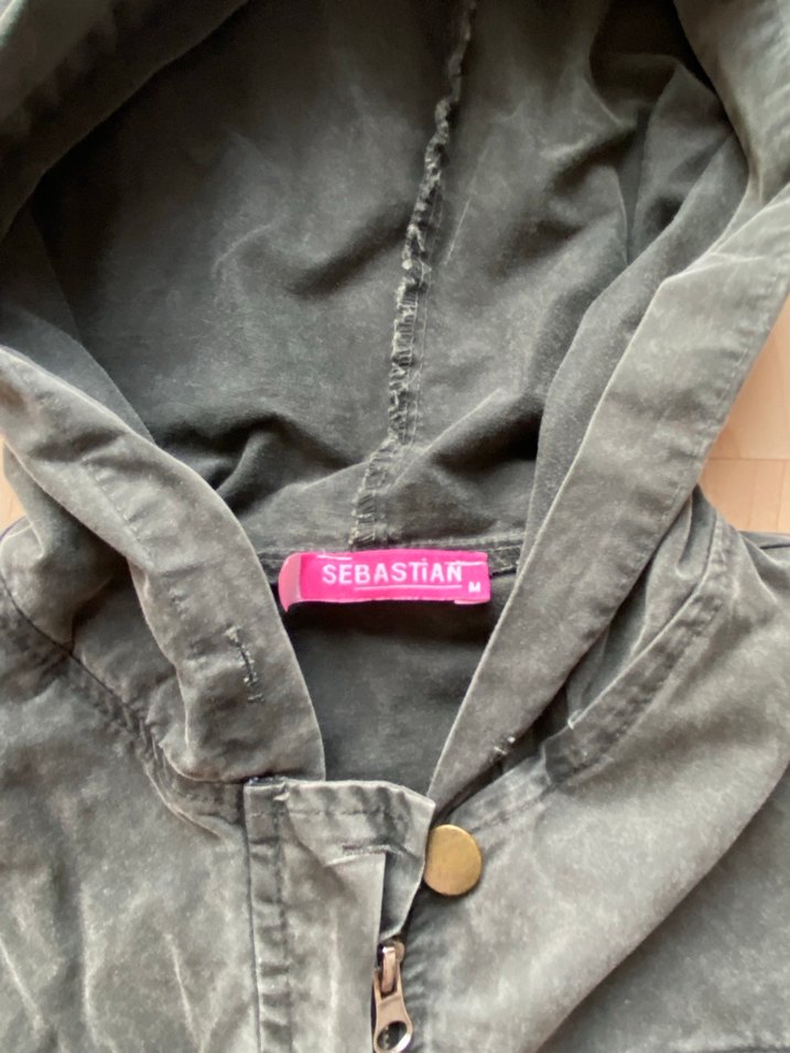 Gri Kapüşonlu Düğmeli Kadın Ceket Süet - Görsel 3