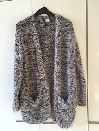 H&M tüylü hırka