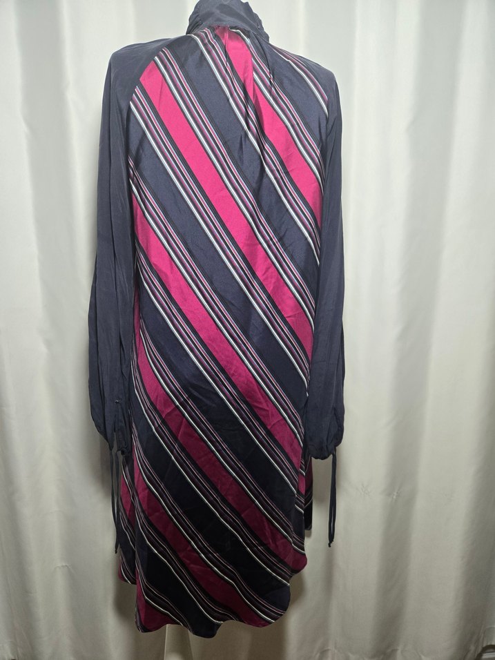 Uzun Kollu Yüksek Yakalı Çizgili Kadın Elbise - Görsel 2