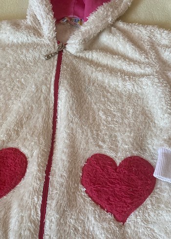 Zara Kapüşonlu Beyaz Nakışlı Kız Çocuk Ceketi