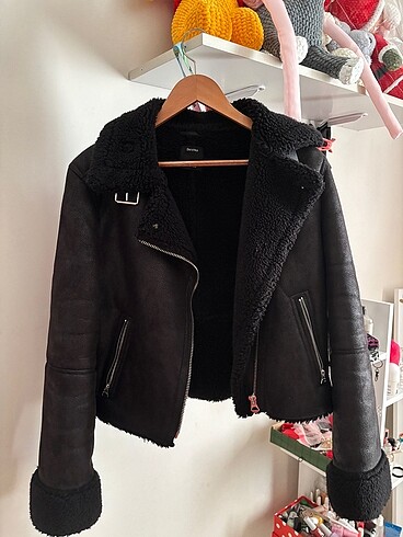 Bershka mont