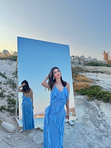 xs Beden Zara Fırfırlı Mavi elbise
