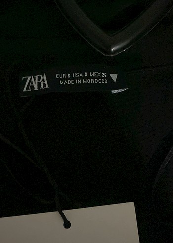 Zara Siyah V Yaka Uzun Kollu Drapeli Kadın Gömlek