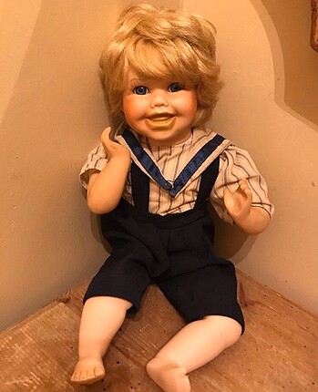 KOLEKSİYONLUK SEVİMLİ PORSELEN BEBEK
