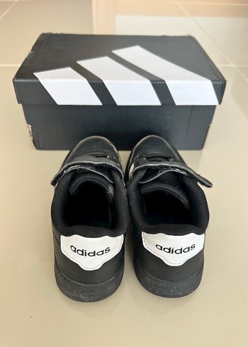 Adidas çocuk ayakkabısı - Görsel 3