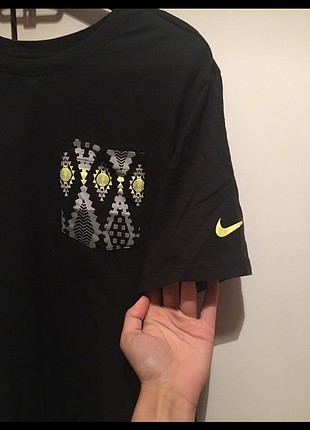 Nike t-shirt