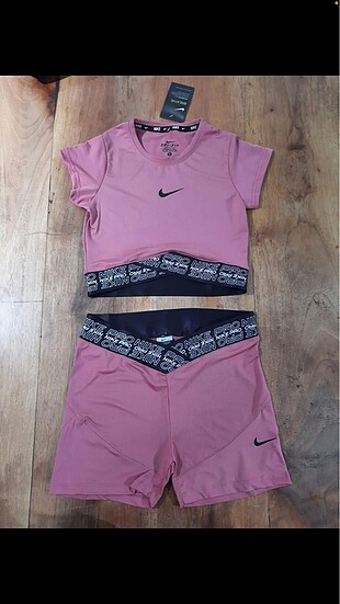Nike takım