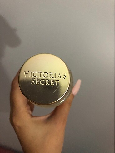 Beden Victoria's secret bare vanilla
