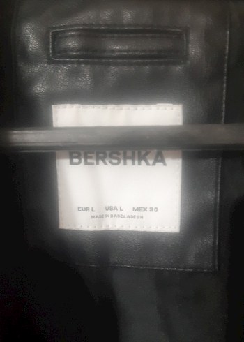 Kadın Bershka magazadan alindi 5 ay oldu  Siyah Deri Goth Ceket - Görsel 3