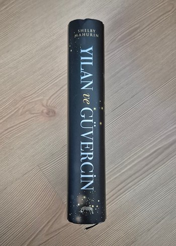 Yılan ve Güvercin - Shelby Mahurin
