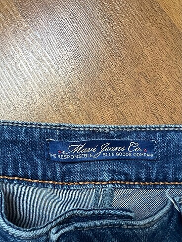26 Beden Mavi jeans kot şort