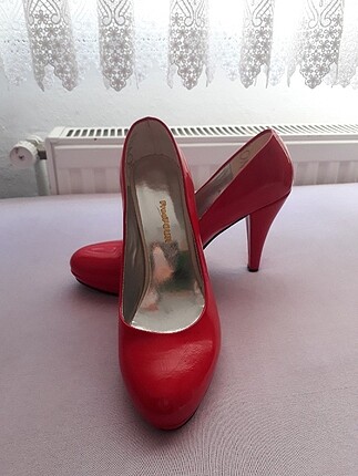 Kırmızı rugan stiletto topuklu ayakkabı 