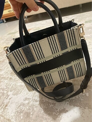 Guess GUESS KOL ÇANTASI ORİJİNAL