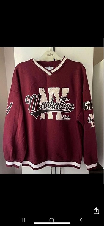 Sweatshirt