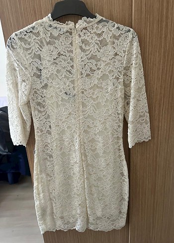 Dantel Detaylı Beyaz Midi Elbise - Görsel 2