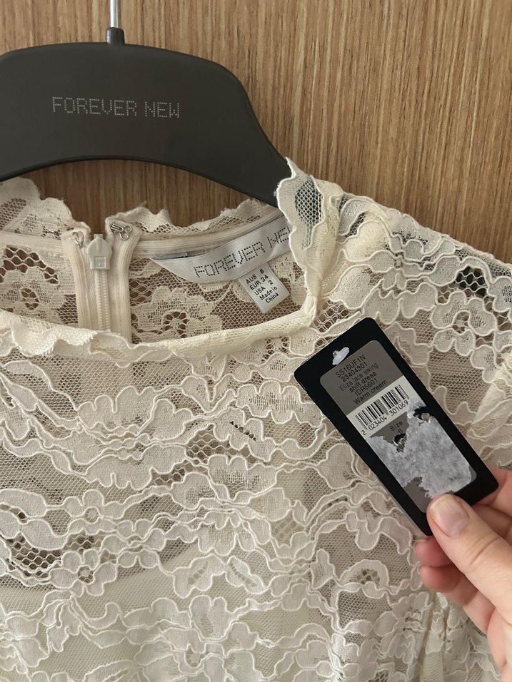 Dantel Detaylı Beyaz Midi Elbise - Görsel 3