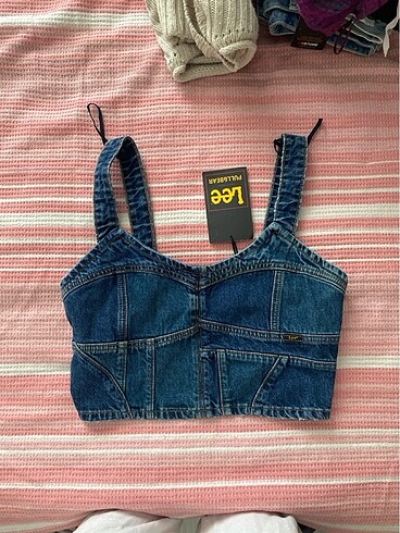 Lee-pull&bear iş birliği crop