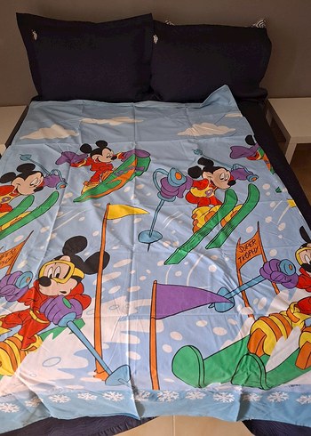Renkli Mickey Mouse Baskılı Nevresim